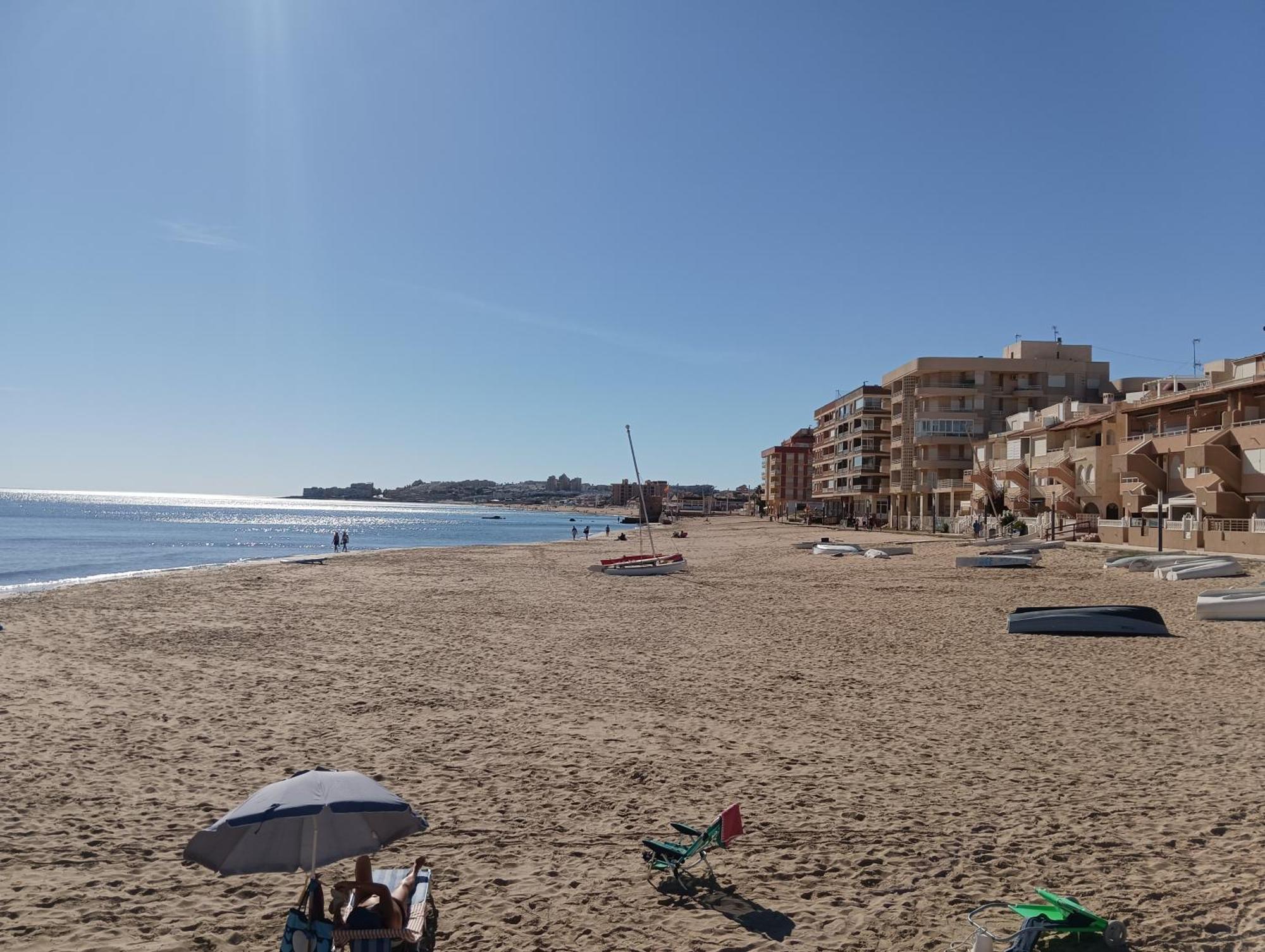 Bonito Apartamento 150 M De La Playa La Mata La Mata  Dış mekan fotoğraf