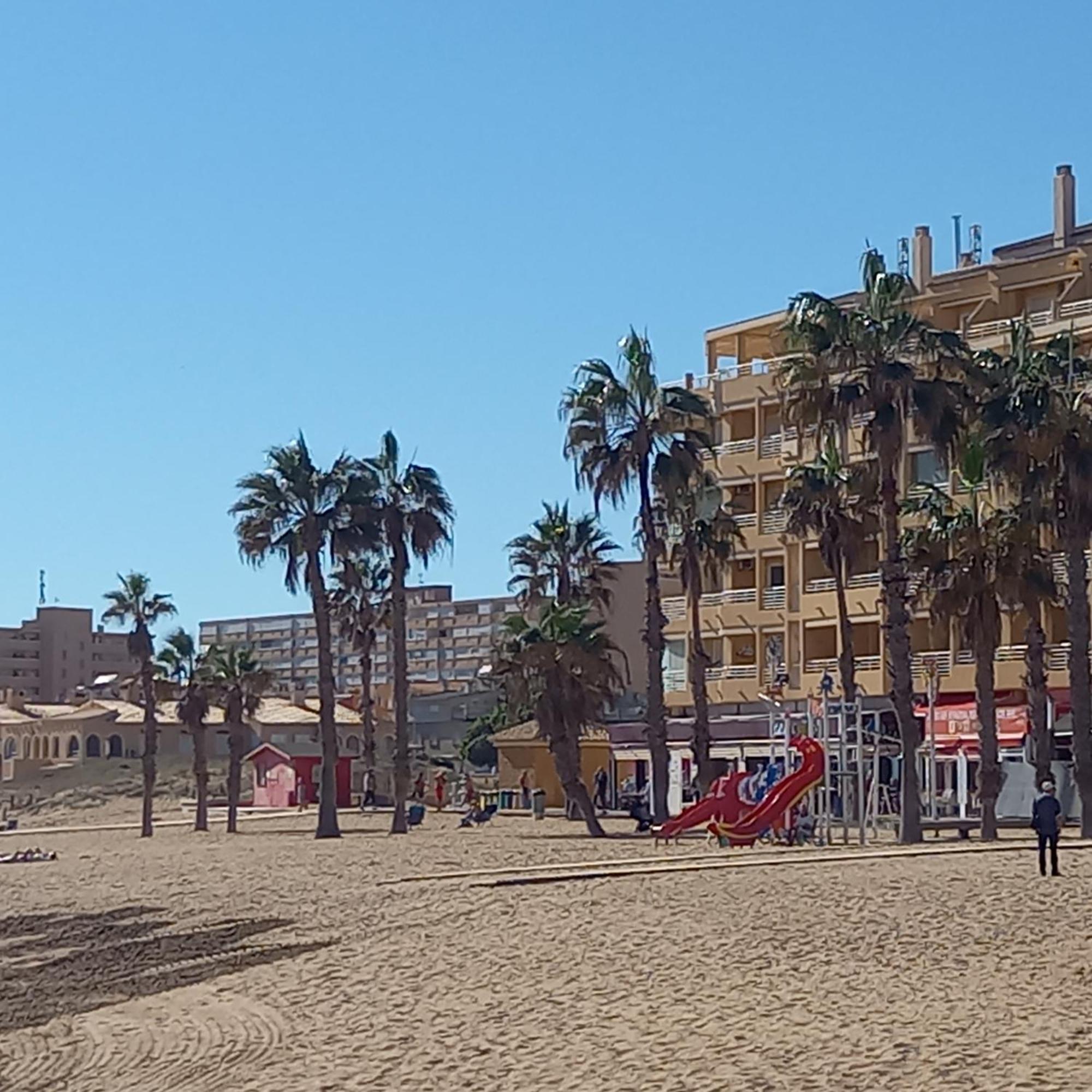 Bonito Apartamento 150 M De La Playa La Mata La Mata  Dış mekan fotoğraf