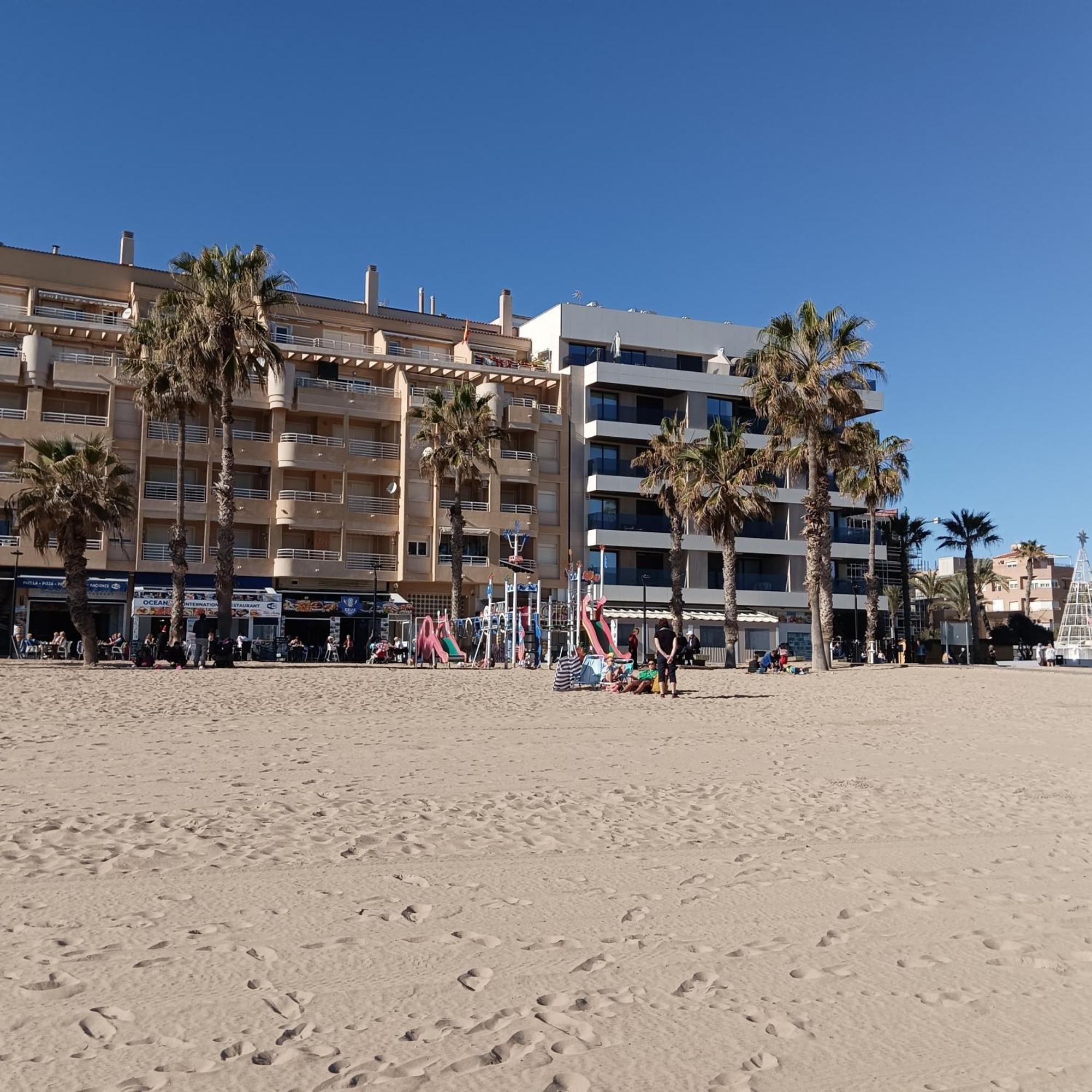 Bonito Apartamento 150 M De La Playa La Mata La Mata  Dış mekan fotoğraf